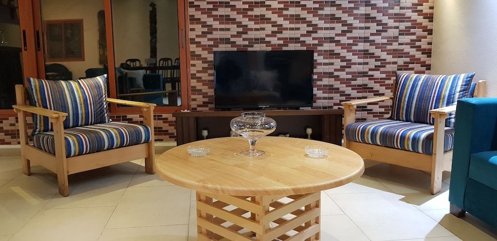 Apartment near Lady of the Sea & Phoenician Wall Apartment, 3 Bedrooms, Sea View 21