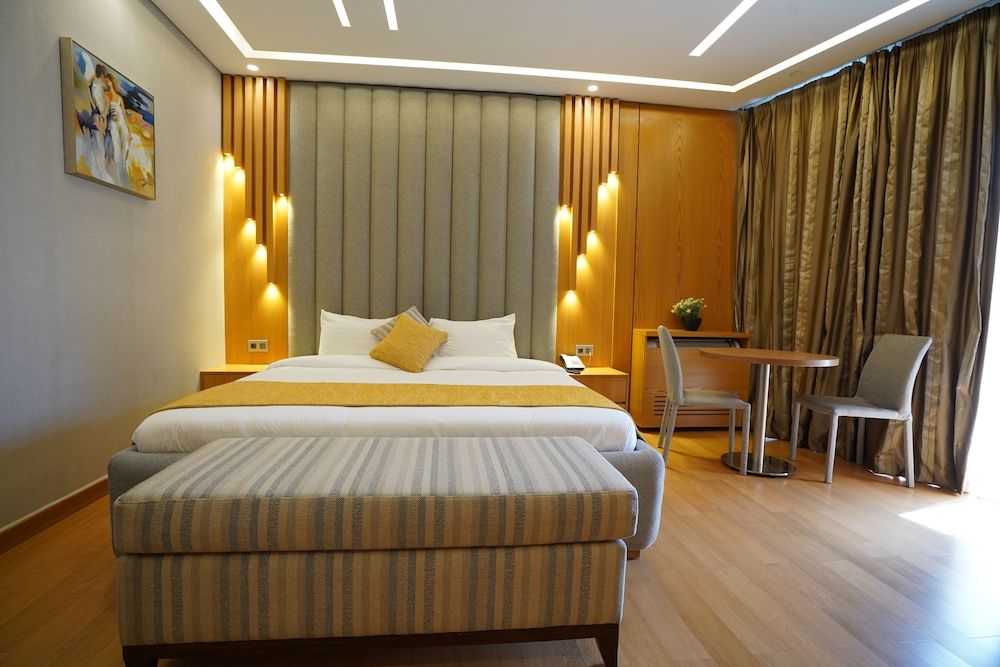 Heaven Prestige Hotel Executive Suite