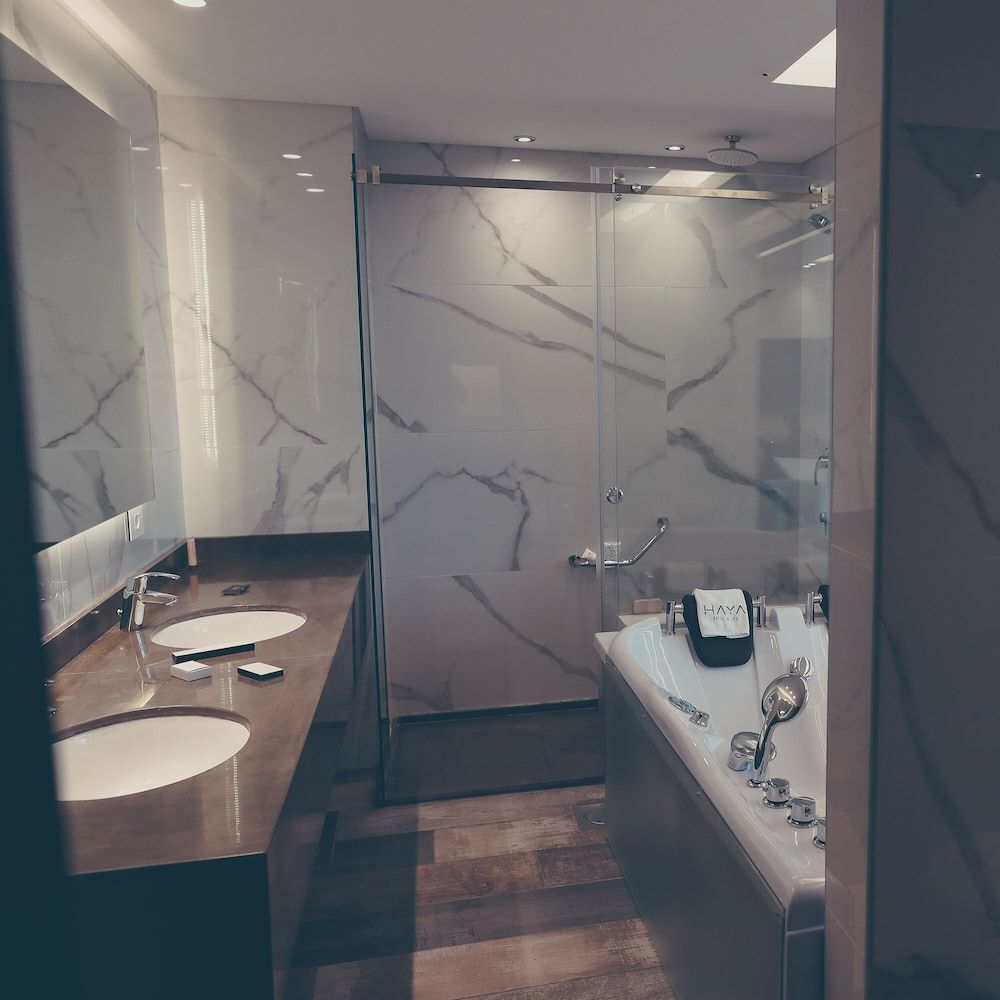 Haya hotel & spa Deluxe Suite (Jacuzzi) 7