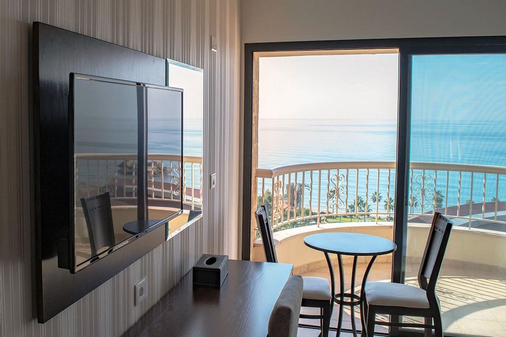 Sands Hotel Superior Room 2