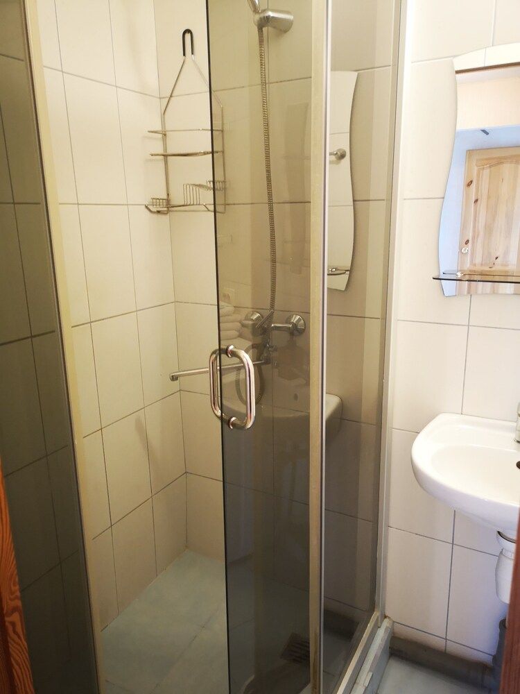 River Apartments City Condo, 2 Bedrooms 9