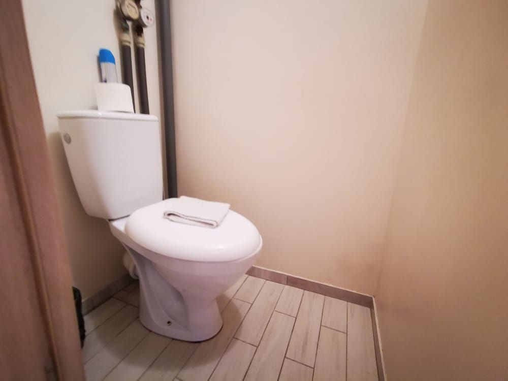 River Apartments City Condo, 2 Bedrooms 11