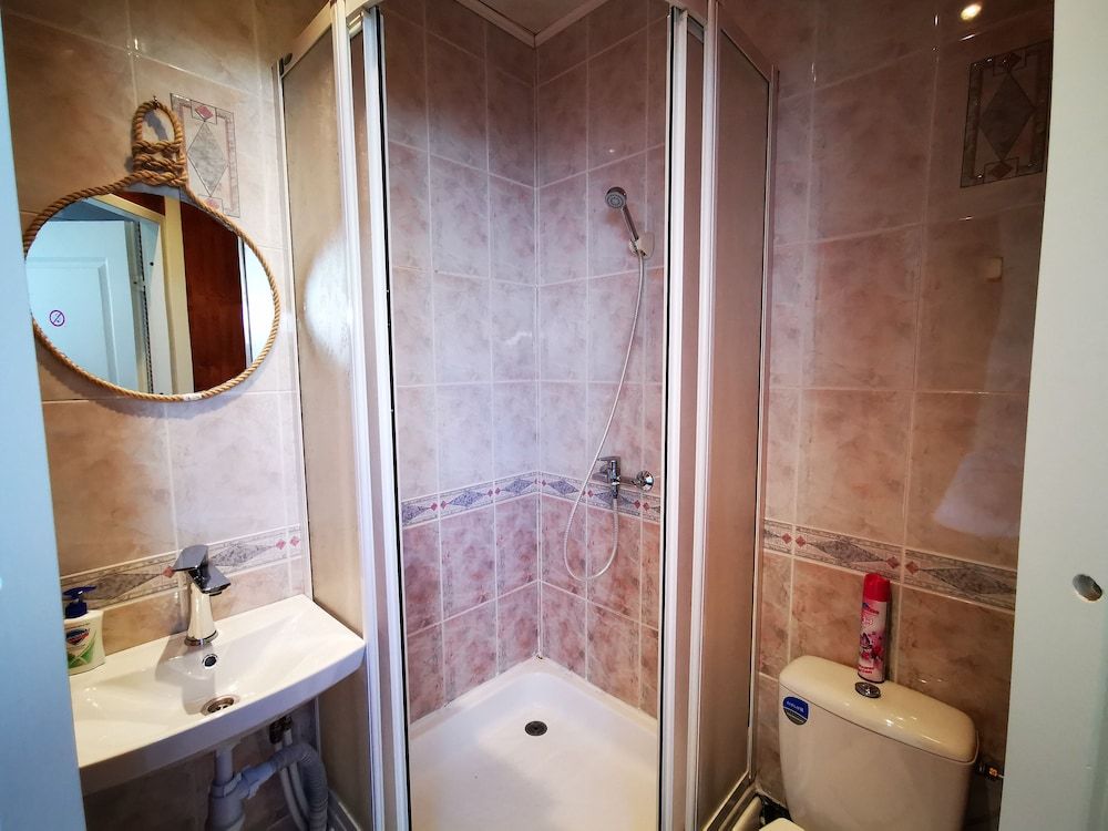 Meridian Apartments Meridian Studio with Sauna 12