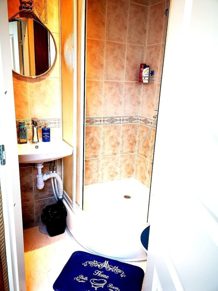 Meridian Apartments Meridian Studio with Sauna 9