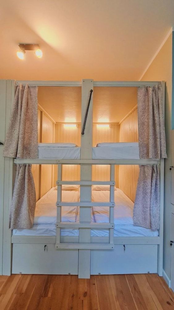 Blue Bird Hostel