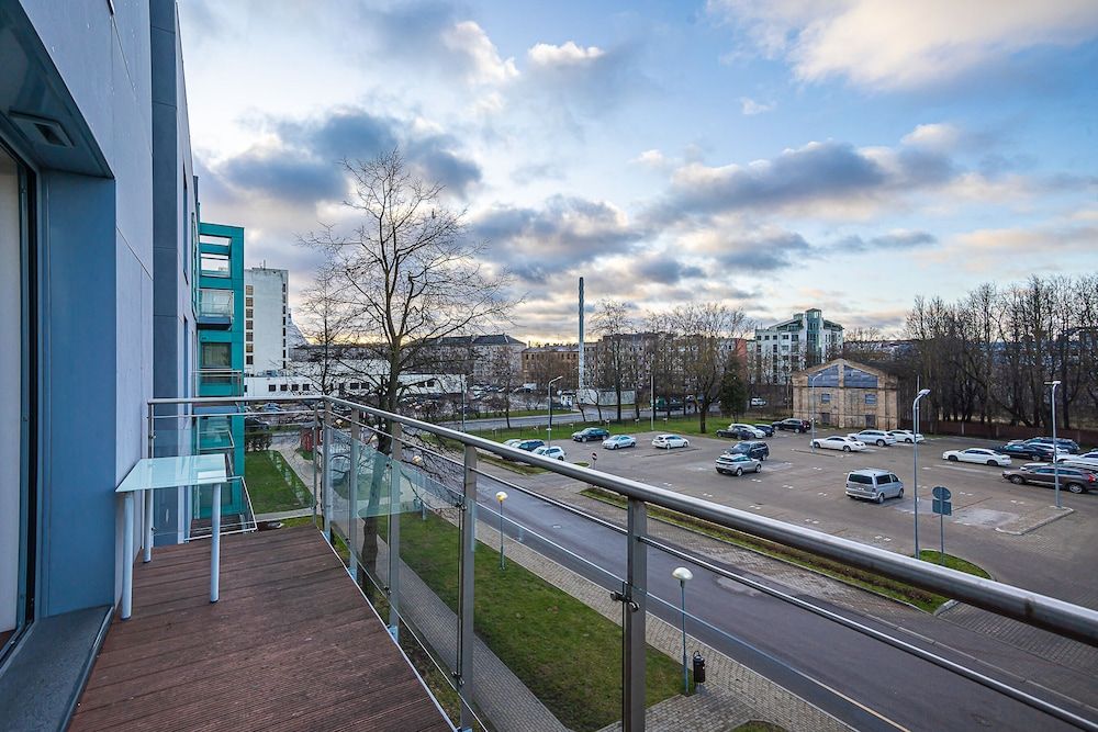 undefined WINWINSTAY Exclusive Apartments by River Daugava 9