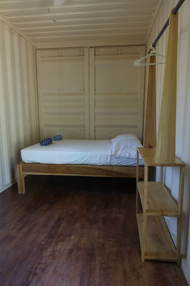 Economy Shared Dormitory, Multiple Beds, 2 Bathrooms, Beachside
