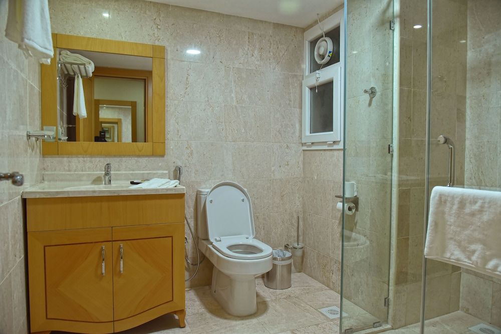 The Muscat Plaza Hotel Standard Double Room 5