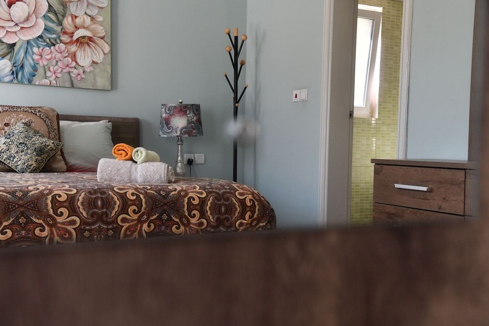 Behlys Boutique Double Room 9