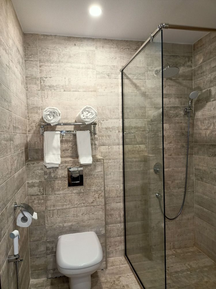 Grand Tourist Hotel Deluxe Room 8