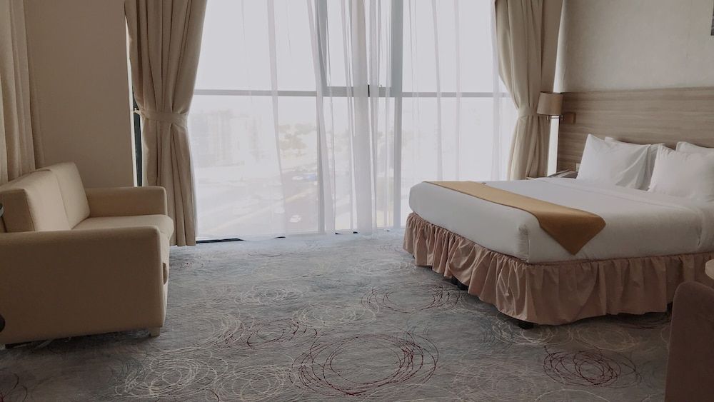 Grand Tourist Hotel Deluxe Room 3