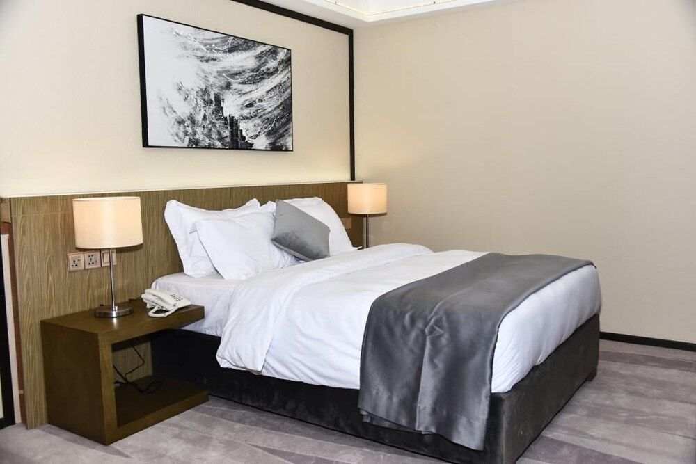 undefined The Airport Hotel 3