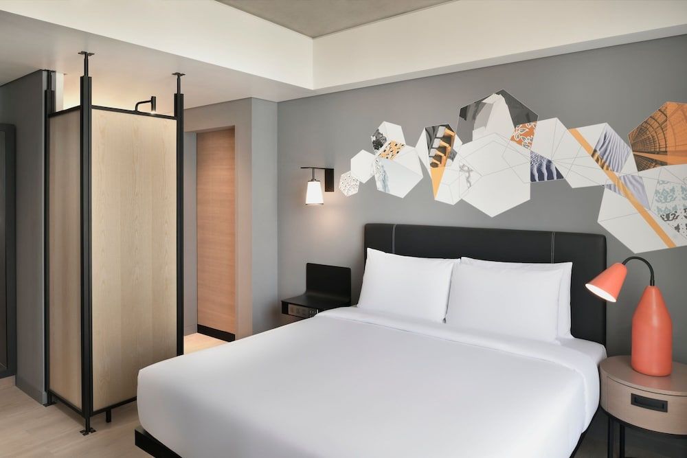 undefined Aloft Muscat 8