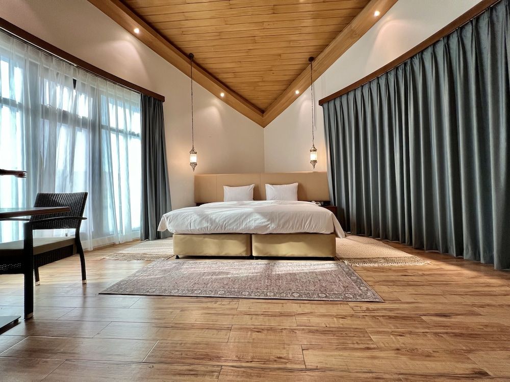 Arabian Nights Resort & Spa Superior Room 3