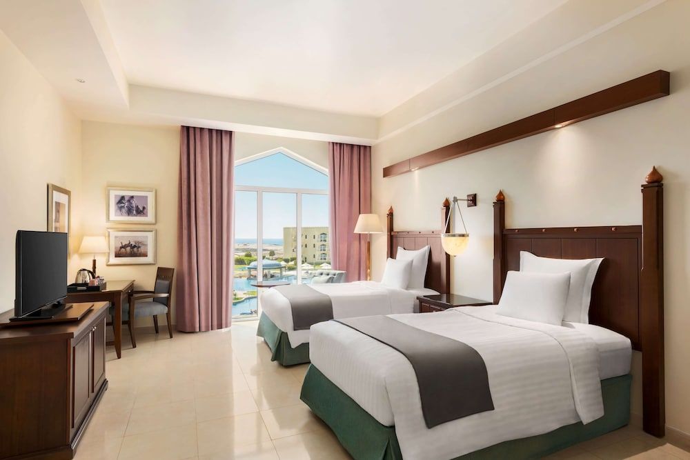 Room, 2 Twin Beds, Non Smoking (Pool Garden Room)