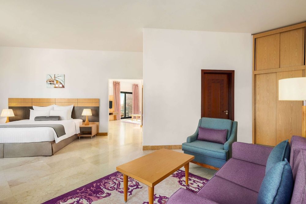 Executive Chalet, 1 King Bed, Non Smoking