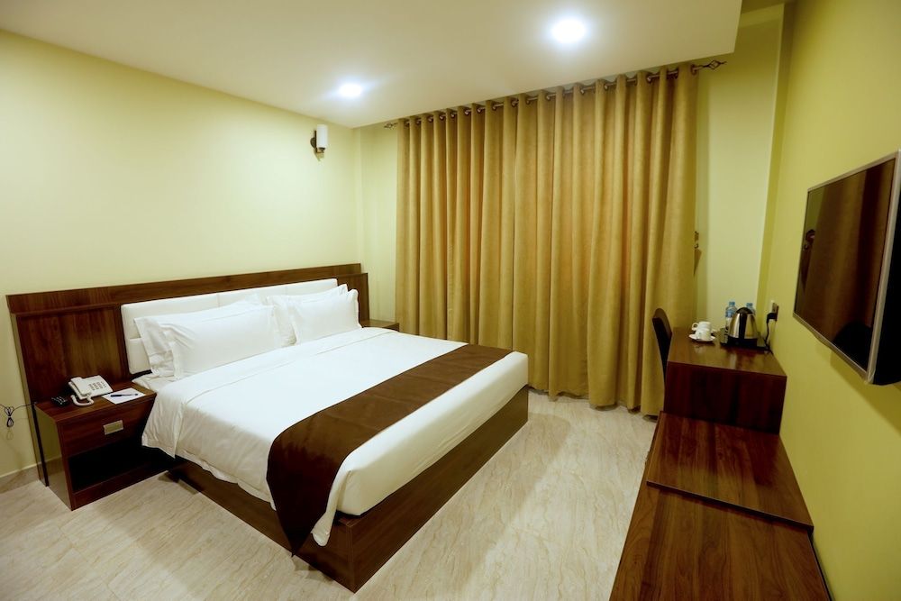 Deluxe Double or Twin Room