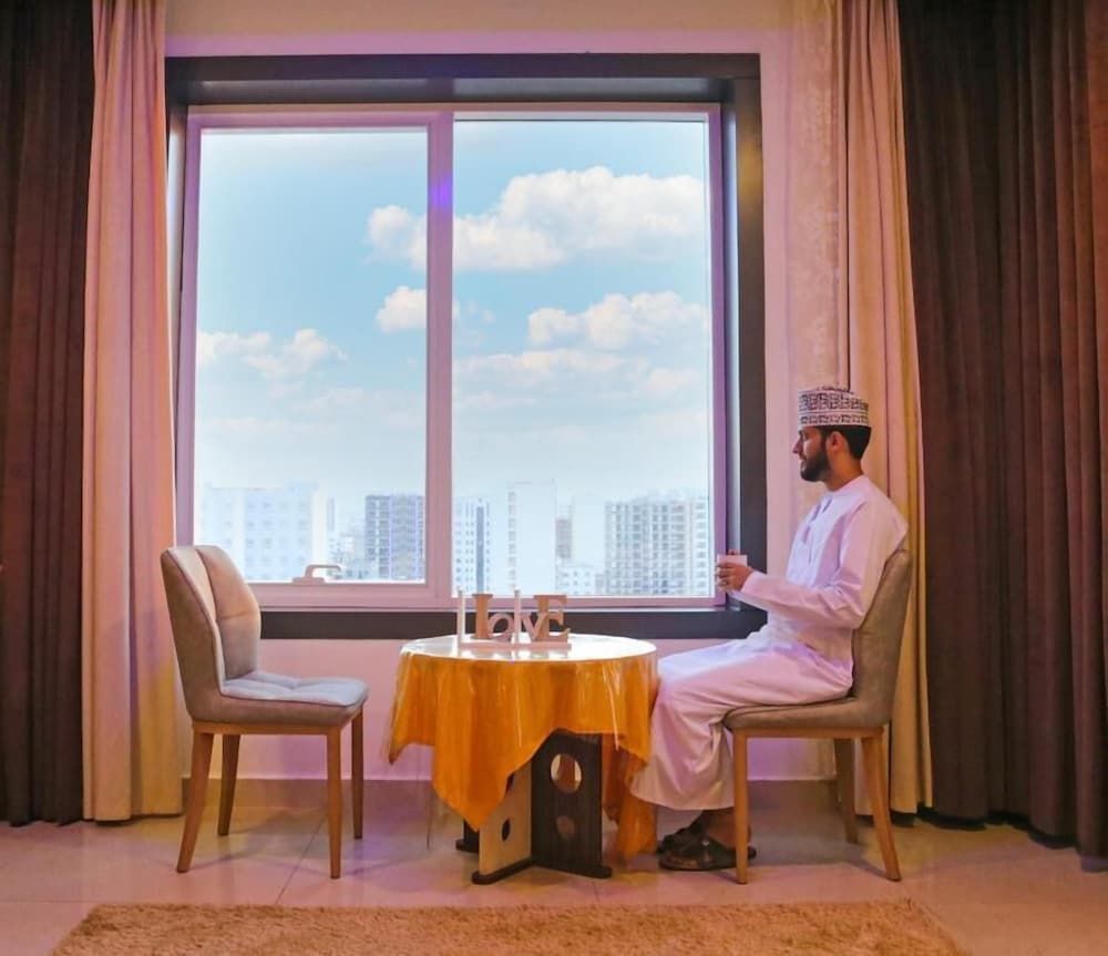 Diamond Star Hotel Economy Double Room, 1 King Bed, City View 10