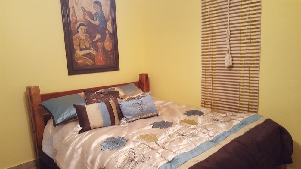 Pink Palace Panama Casitas 2