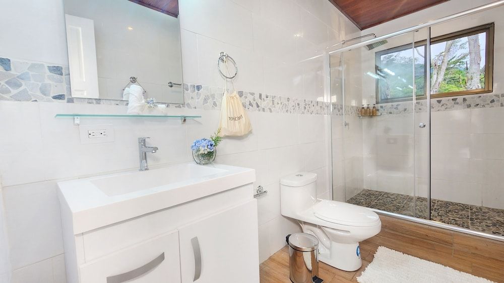 Rio Verde by Villa Alejandro Junior Studio, 1 King Bed, River View, Ground Floor 6