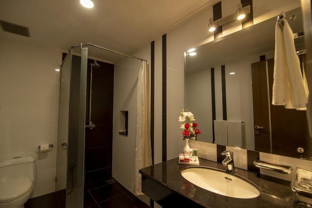 Hotel One Tariq Road Multan Deluxe King 5