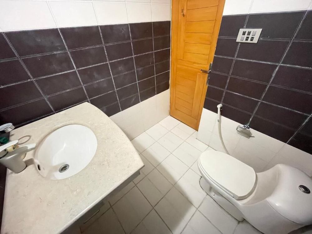 Montaña Villa Murree Deluxe Double Room 5