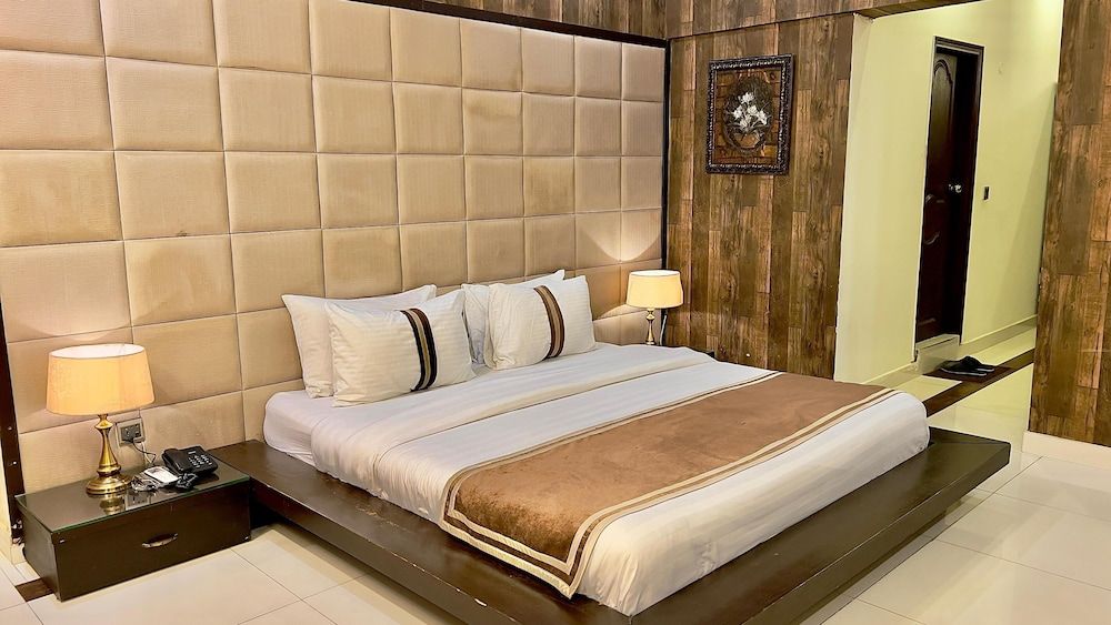 Royal Double Room, 1 King Bed, Accessible, Non Smoking