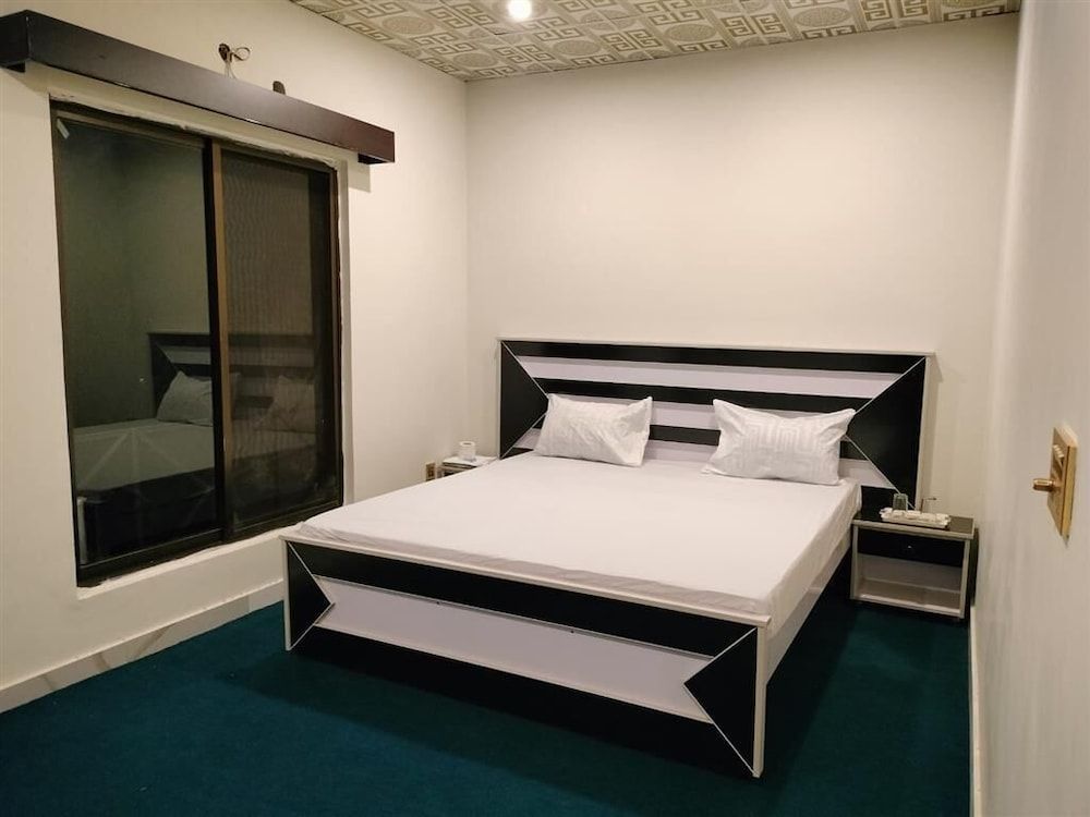 Hotel Royal Sweet Deluxe Room 4