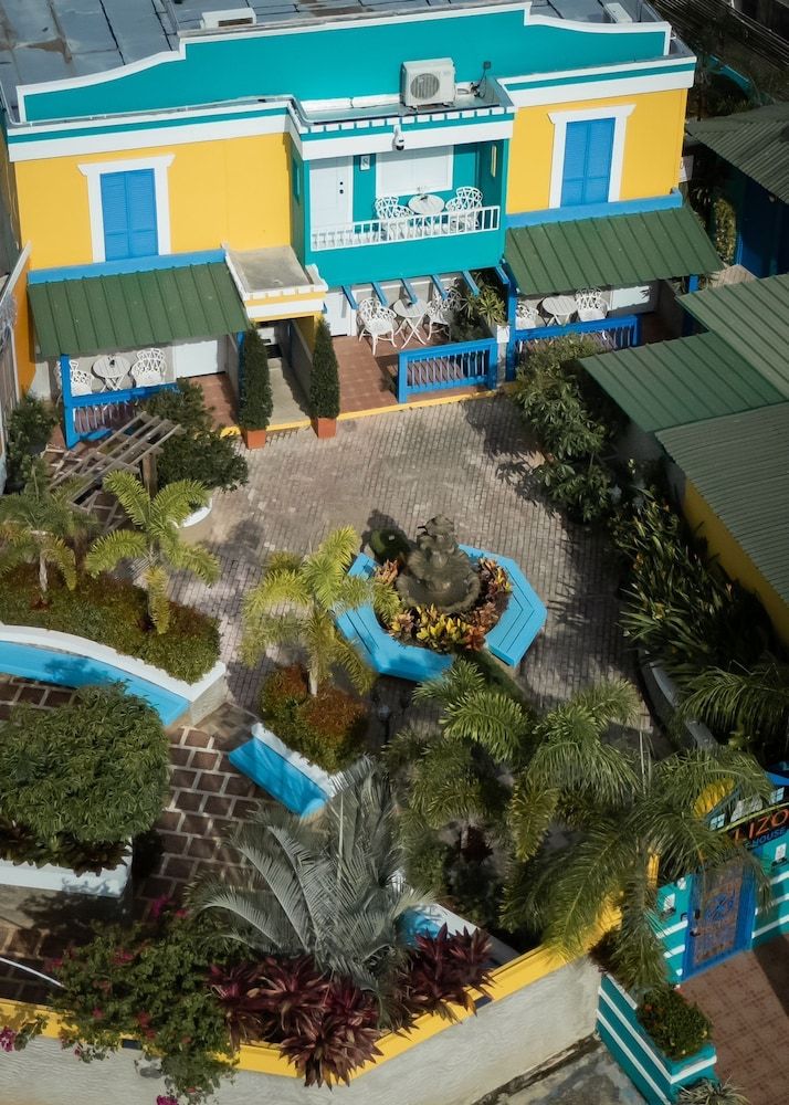 CALIZO VIP GUEST HOUSE Exclusive Double Room, 2 Bedrooms, Pool View 7