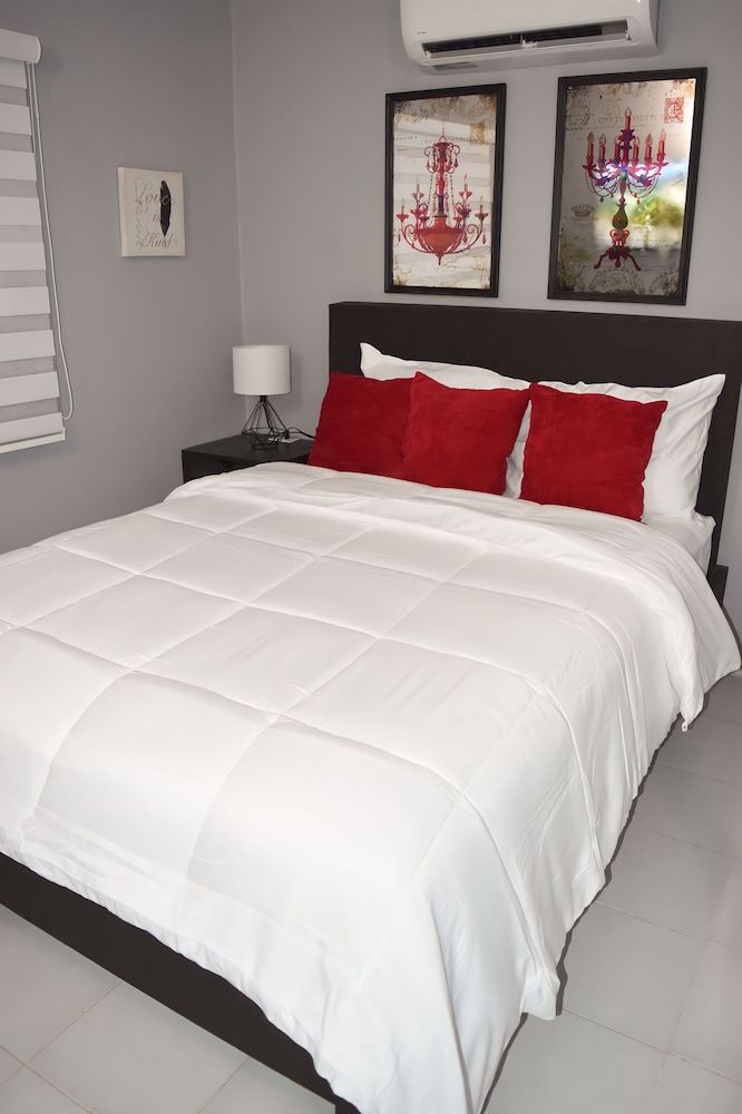 CALIZO VIP GUEST HOUSE Exclusive Double Room, 2 Bedrooms, Pool View 2