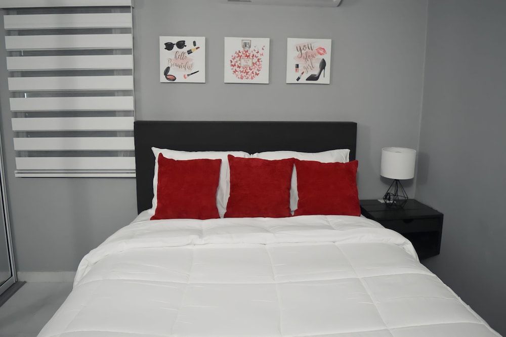 CALIZO VIP GUEST HOUSE Exclusive Double Room, 2 Bedrooms, Pool View 5