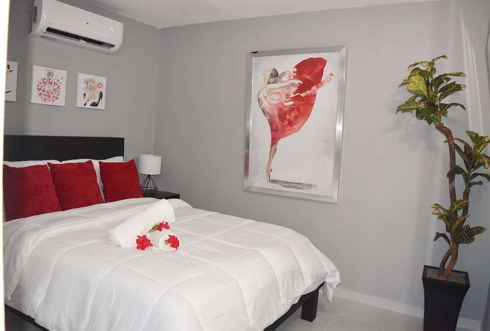 CALIZO VIP GUEST HOUSE Exclusive Double Room, 2 Bedrooms, Pool View 6