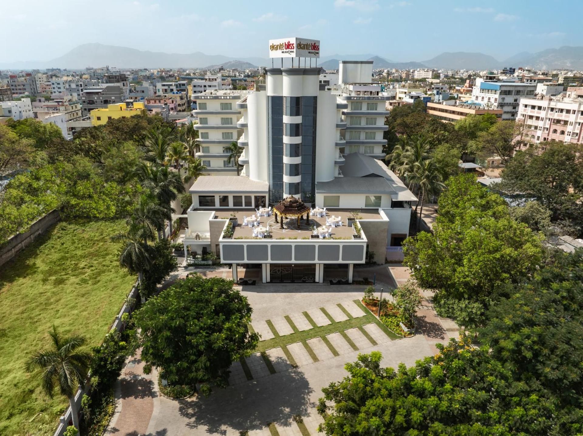 undefined Bliss Hotel 9