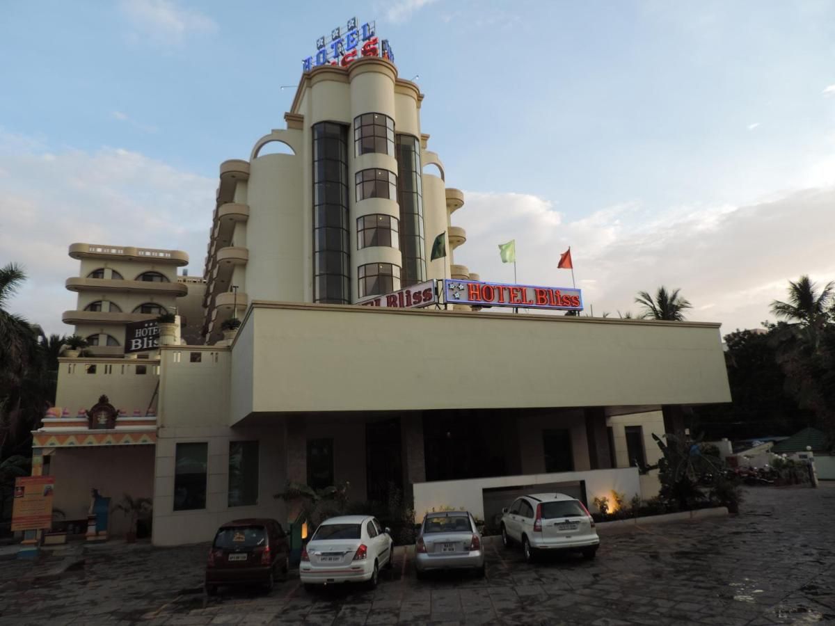 undefined Bliss Hotel 6