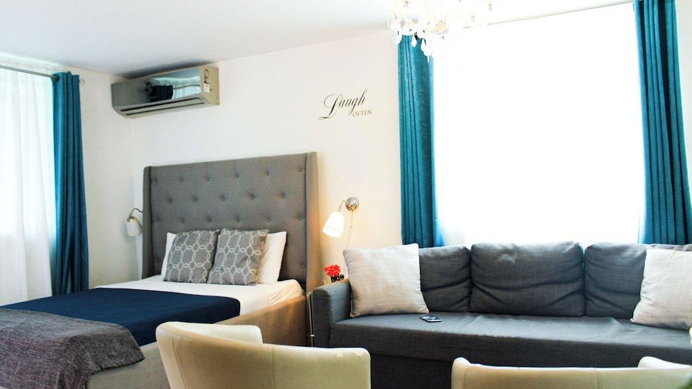 Chandelier 101 Studio 4