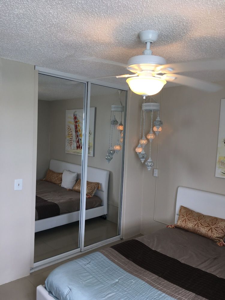 Luxury Apartment, 1 King Bed, Ocean View, Oceanfront
