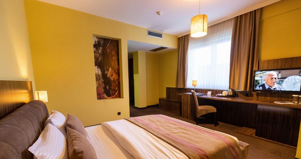 Junior Suite, 1 Bedroom, City View
