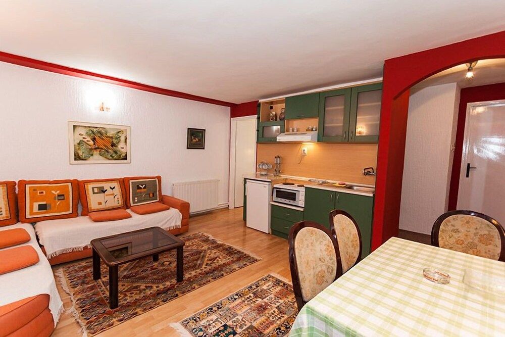 Grand Apartment