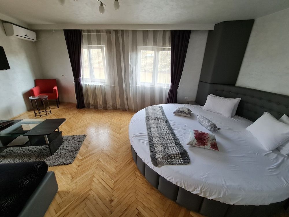 Grand Studio Suite