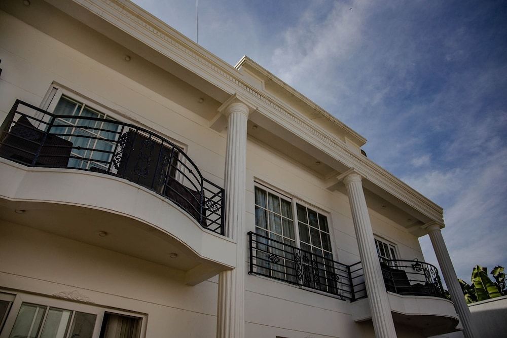 undefined Kasi Apartments 8