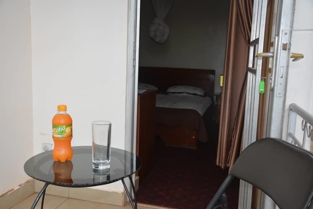 undefined La Floraison 10