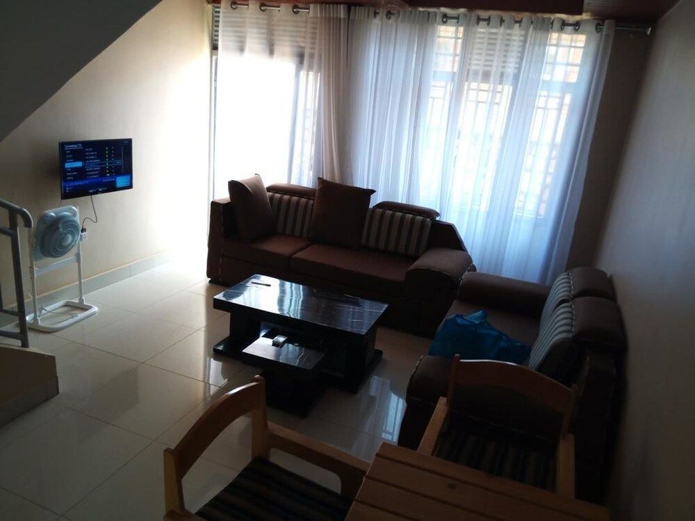 The Crib Serviced Double Room 8