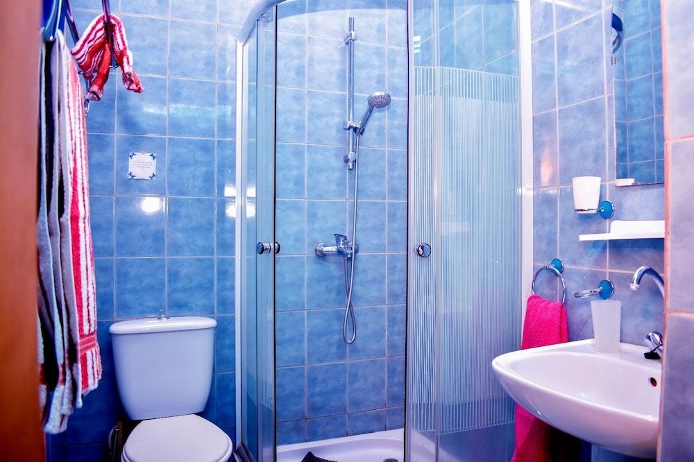 Transit House Airport Junior Apartment 5