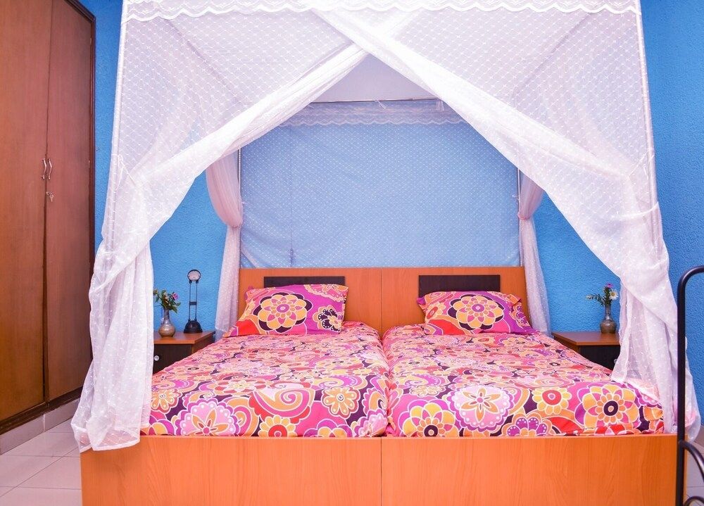 undefined Transit House Airport 2