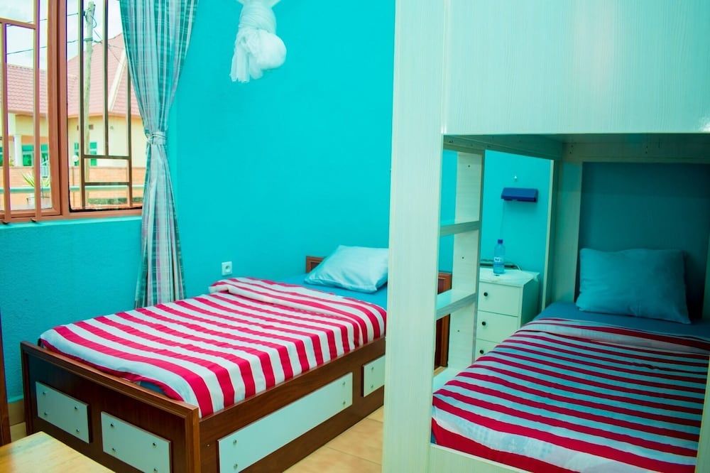 Transit House Airport Junior Apartment 2