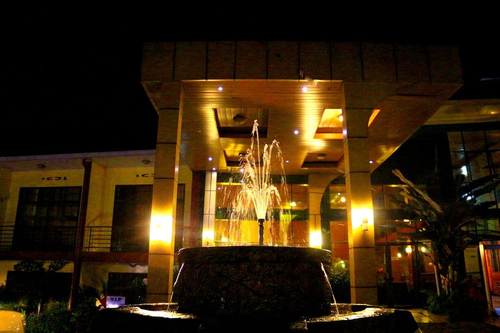 undefined Hotel Hilltop Country Club 4