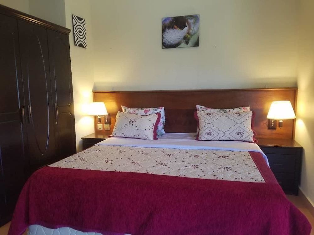 undefined Kingsmen Suites 10