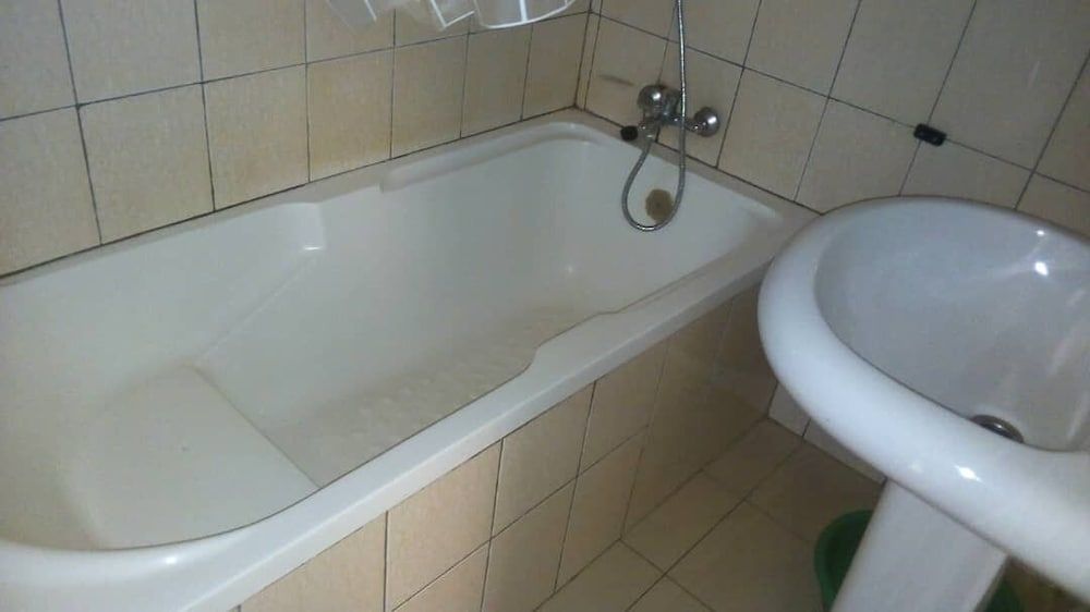 Murugo Apartment Double Room, 1 Queen Bed 3