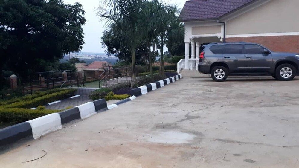 undefined Airport Hill Guest House 3