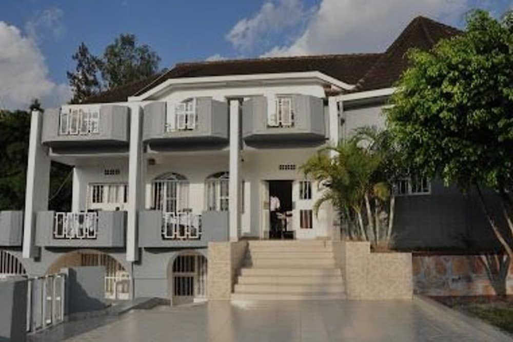 undefined Mattina Motel 4